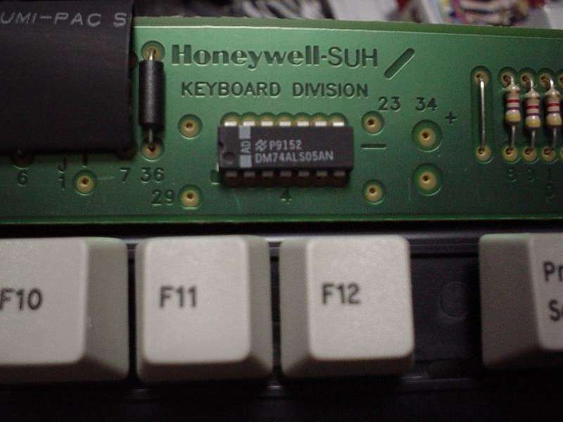 PC7XL_AA_8.JPG - 52,076BYTES