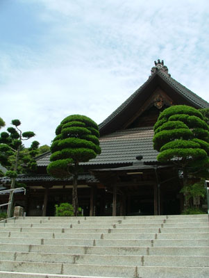 �ڗ����� �{��