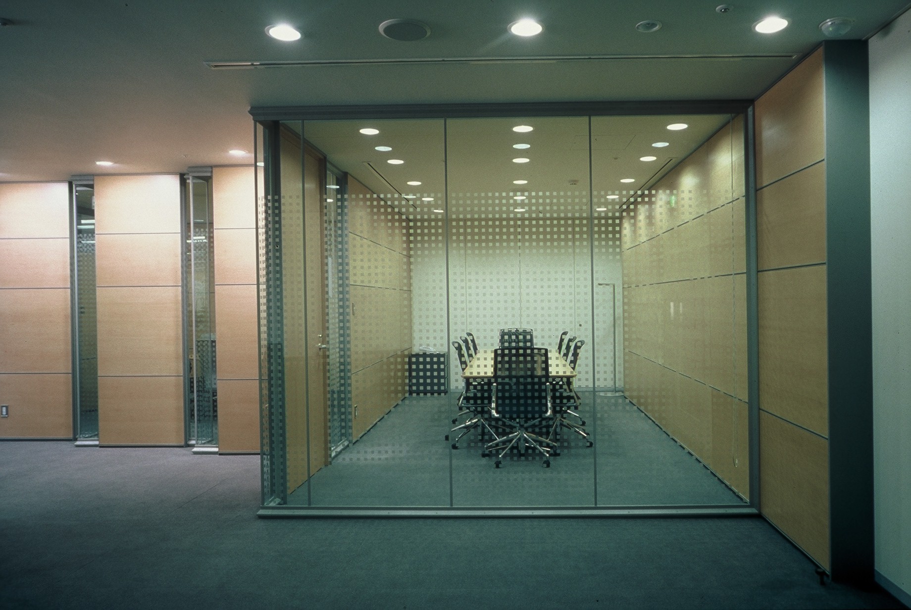 <b>Office K '02</b><br>ⒿK.Muraguti & MHS ⓅT.Kitajima