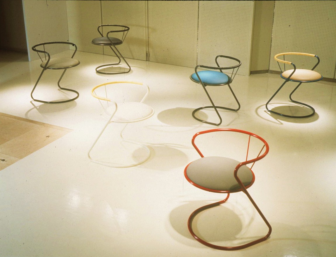 <b>Stacking Chair '85</b><br>ⓂIzumi ⓅY.Shiratori